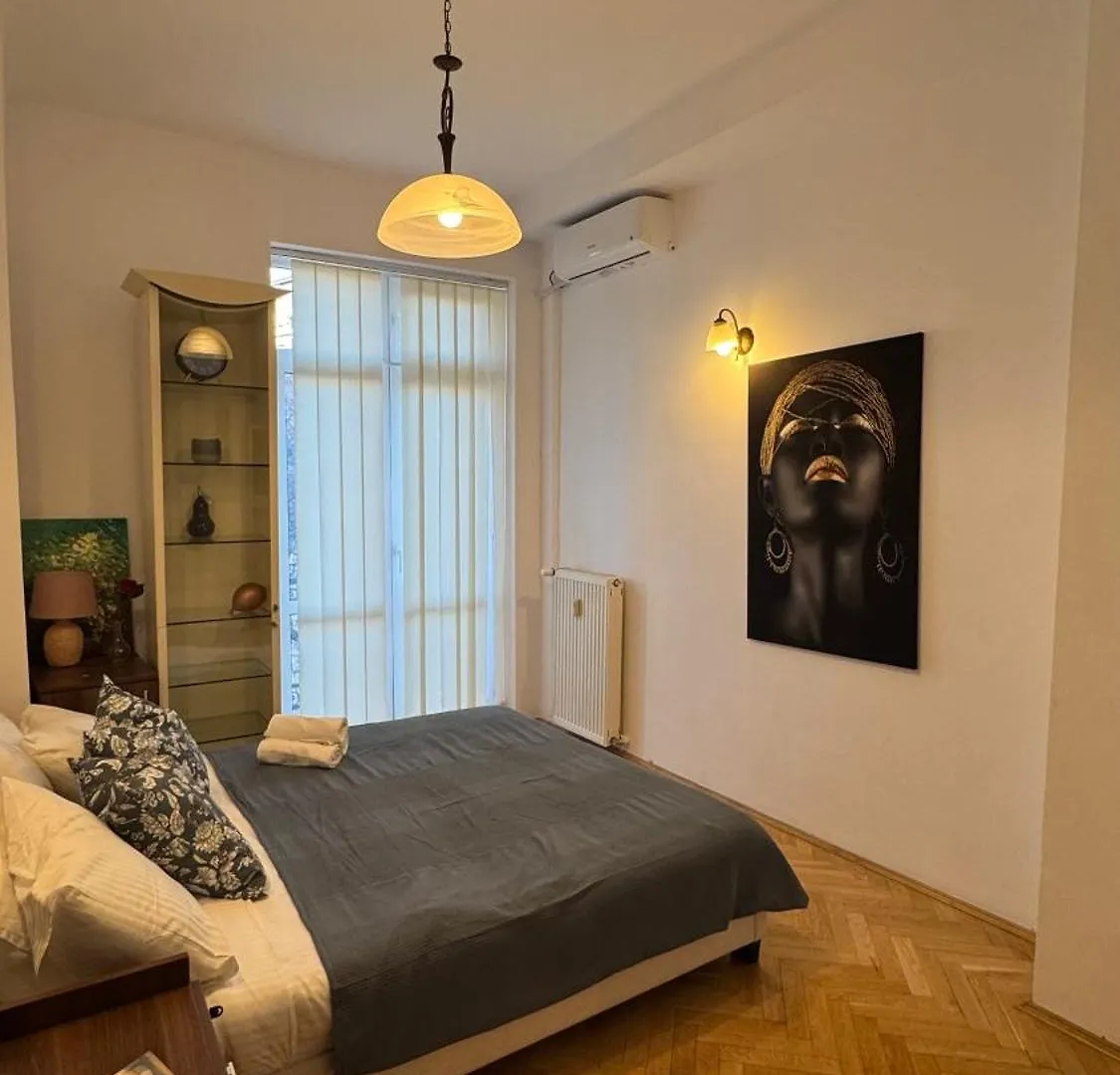 Cozy Getaway Cismigiu 3 Room Apartment Bucharest