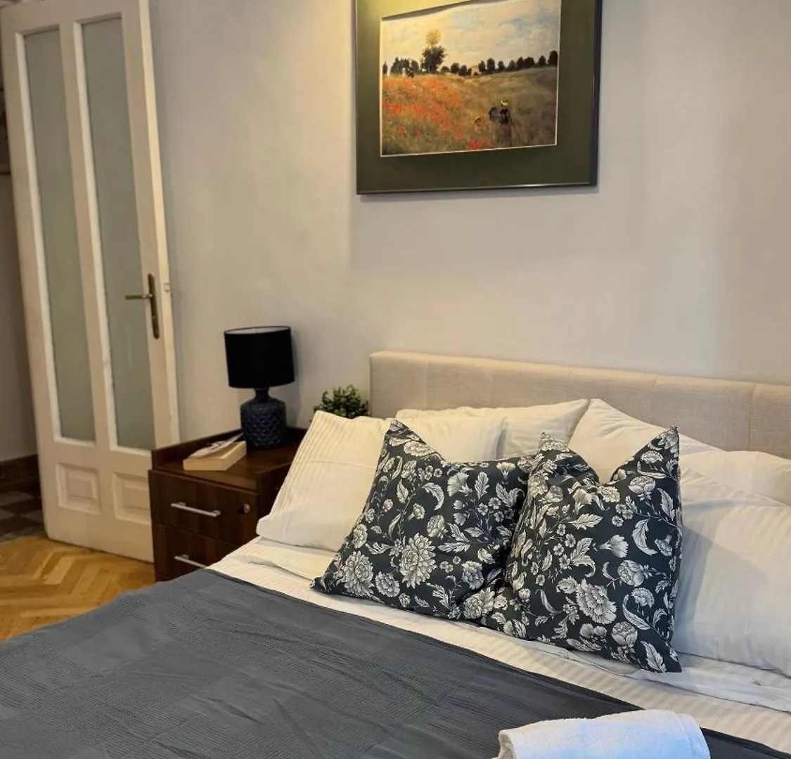 Cozy Getaway Cismigiu 3 Room Apartment Бухарест